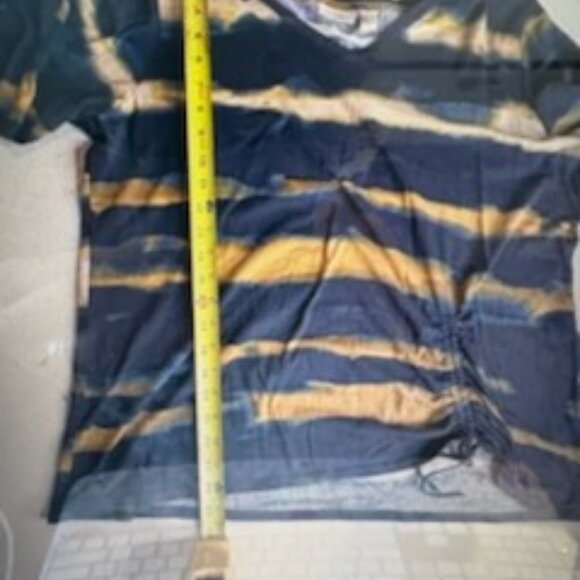 LOGO by Lori Goldstein Sz Large Tie-Dye Stripe Knit Top w/ Cinched Tie Ink - Picture 5 of 6